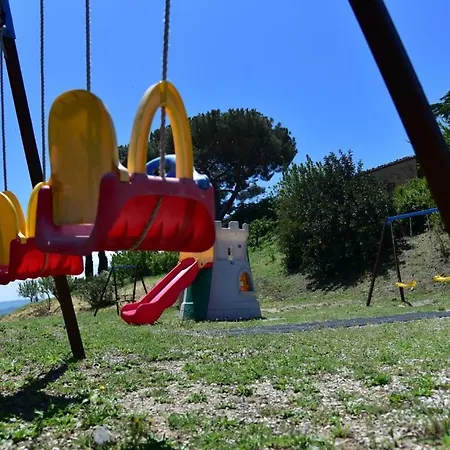 Sleeps 4 With Pool Appartamento *