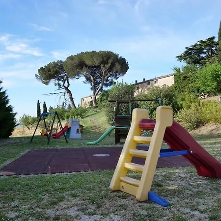 Appartamento Sleeps 4 With Pool *
