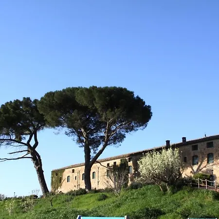 Appartamento Sleeps 4 With Pool