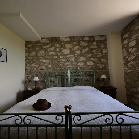 Sleeps 4 With Pool