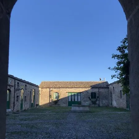 Sleeps 4 With Pool
