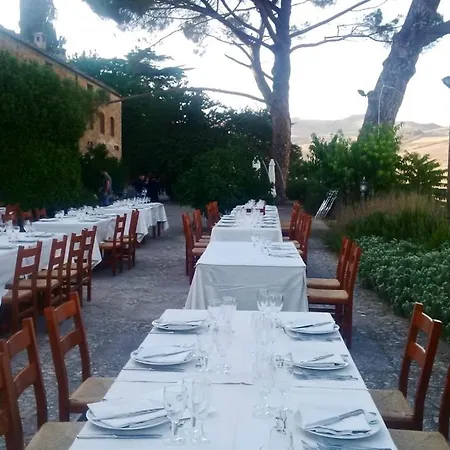 Appartamento Sleeps 4 With Pool